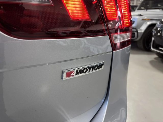 VW Tiguan R-LINE-PANORAMA -DIGITAL-FULL-ЕКСТРИ!! - автомобили, коли, обяви за нови и употребявани 5