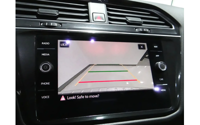 VW Tiguan R-LINE* HIGHLINE* BACK CAM* PANO* CARPLAY* - автомобили, коли, обяви за нови и употребявани 11