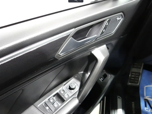 VW Tiguan R-LINE* HIGHLINE* BACK CAM* PANO* CARPLAY* - автомобили, коли, обяви за нови и употребявани 8