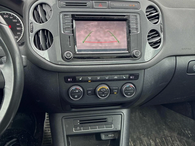 VW Tiguan Pano* 4x4* back cam* Подгрев* - автомобили, коли, обяви за нови и употребявани 5