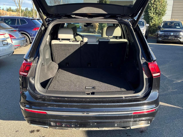 VW Tiguan R-Line* 4MOTION* Digital* Подгрев* Панорама* - автомобили, коли, обяви за нови и употребявани 11