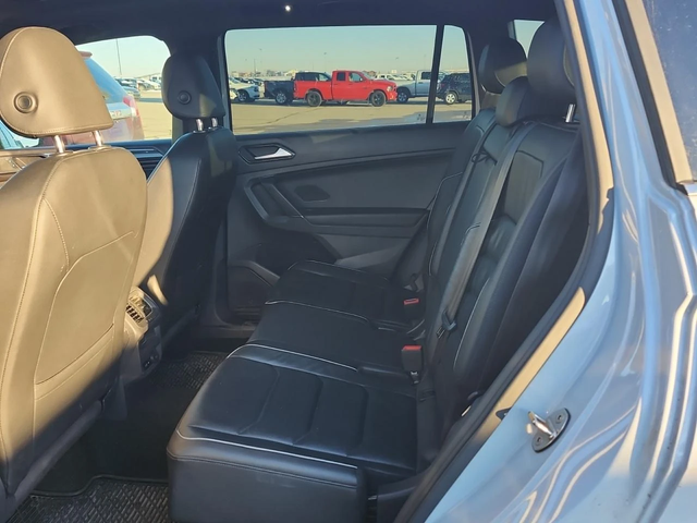 VW Tiguan R-line* Fender* 360* Carplay - автомобили, коли, обяви за нови и употребявани 11
