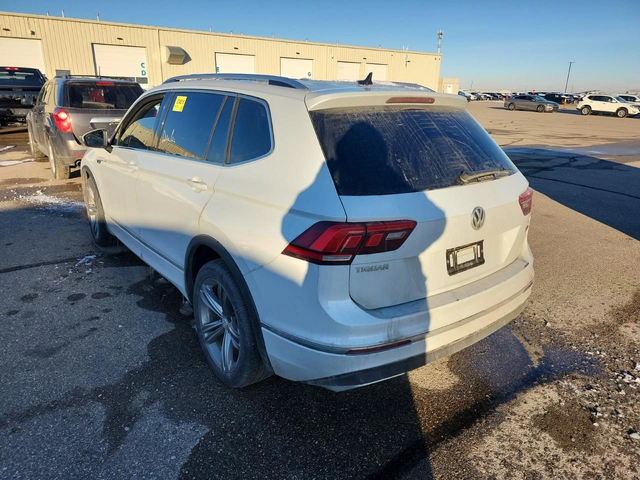 VW Tiguan R-line* Fender* 360* Carplay - автомобили, коли, обяви за нови и употребявани 3