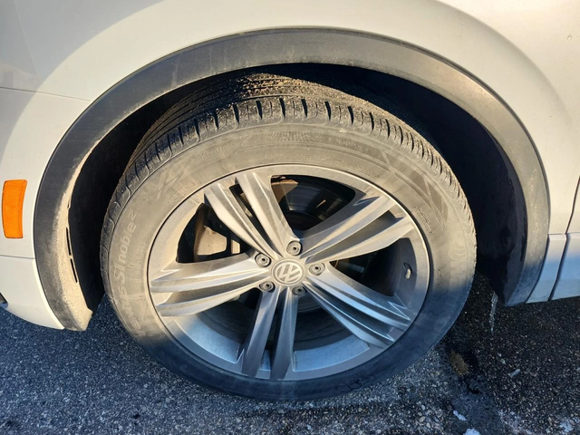 VW Tiguan R-line* Fender* 360* Carplay - автомобили, коли, обяви за нови и употребявани 5