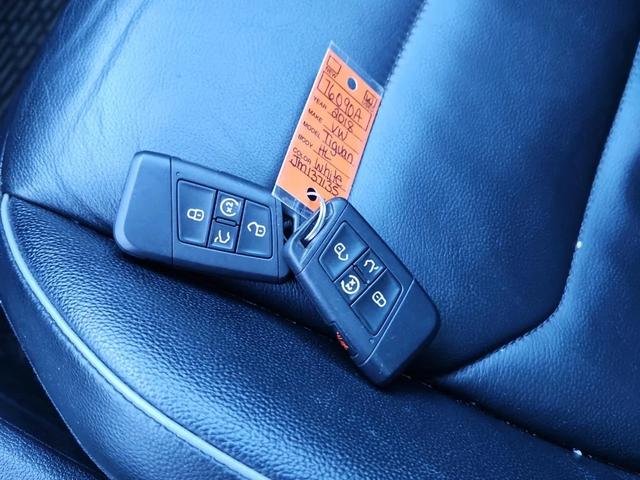 VW Tiguan R-line* Fender* 360* Carplay - автомобили, коли, обяви за нови и употребявани 6