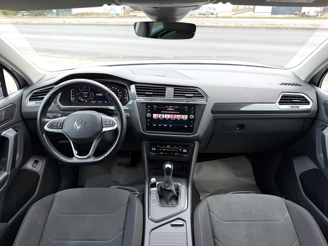 VW Tiguan 2.0TDI#IQ LIGHT#DIGITAL#NAVI#DISTR#KEYLESS#CAMERA - автомобили, коли, обяви за нови и употребявани 10