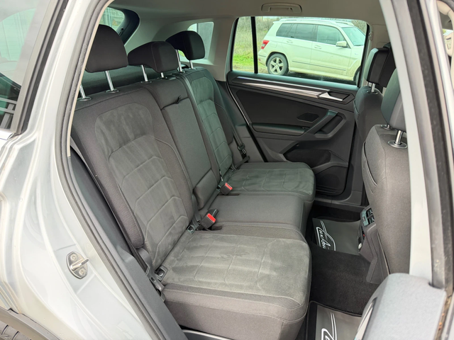 VW Tiguan 2.0TDI#IQ LIGHT#DIGITAL#NAVI#DISTR#KEYLESS#CAMERA - автомобили, коли, обяви за нови и употребявани 11