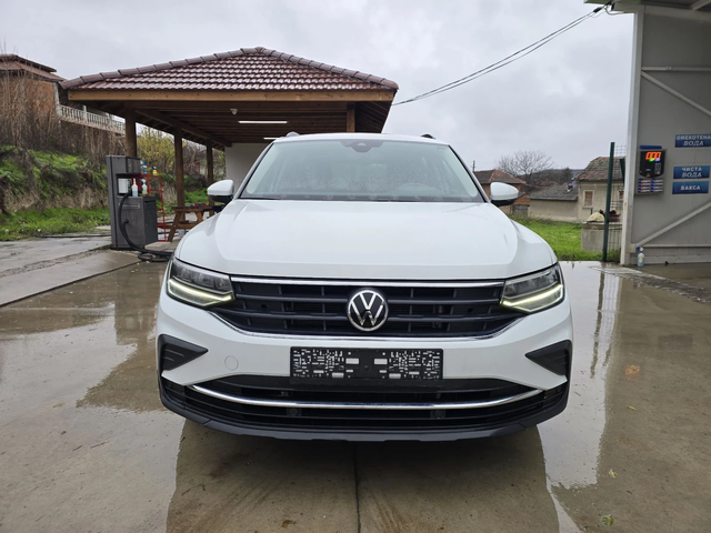 VW Tiguan 2.0TDI 150к.с LIFE Топ състояние - автомобили, коли, обяви за нови и употребявани 2