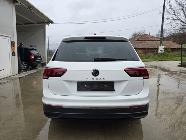 VW Tiguan 2.0TDI 150к.с LIFE Топ състояние - автомобили, коли, обяви за нови и употребявани 3