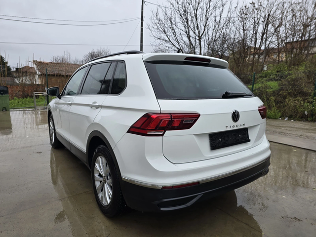 VW Tiguan 2.0TDI 150к.с LIFE Топ състояние - автомобили, коли, обяви за нови и употребявани 4