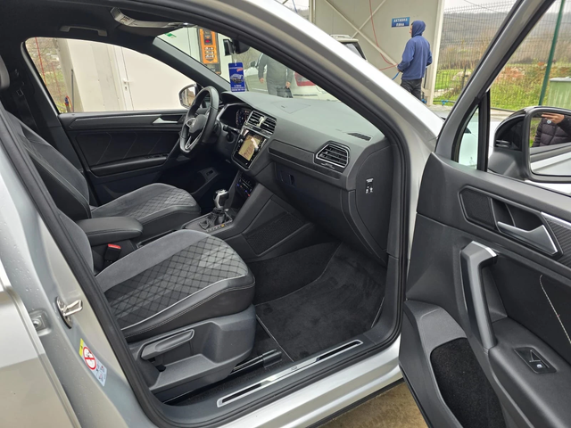 VW Tiguan 2.0TDI - R-LINE - FACELIFT - 90 000KM! - автомобили, коли, обяви за нови и употребявани 10