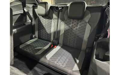 VW Tiguan 7 места Full assistants - автомобили, коли, обяви за нови и употребявани 10