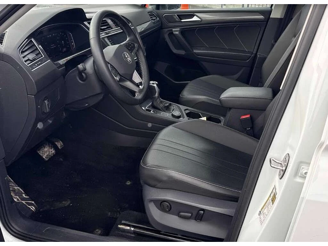 VW Tiguan Comfortline 4Motion АвтоКредит  (ЦЕНА ДО БГ) - автомобили, коли, обяви за нови и употребявани 1