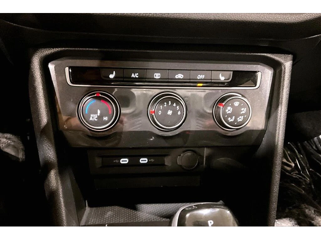 VW Tiguan S 4Motion* АвтоКредит* (Цена до БГ) - автомобили, коли, обяви за нови и употребявани 13