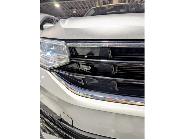 VW Tiguan Highline R-Line 4Motion* АвтоКредит* (ЦЕНА ДО БГ) - автомобили, коли, обяви за нови и употребявани 1