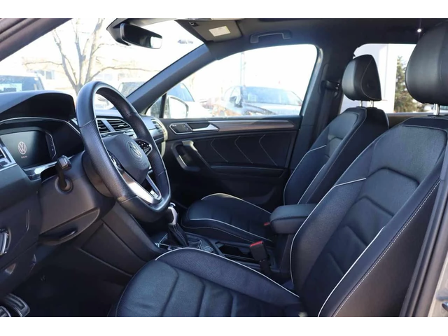 VW Tiguan Highline R Line /360/FENDER - автомобили, коли, обяви за нови и употребявани 4