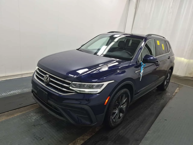 VW Tiguan COMFORTLINE| ПАНОРАМА| ПОДГРЕВИ| 2 КЛЮЧА + ГУМИ - автомобили, коли, обяви за нови и употребявани 0