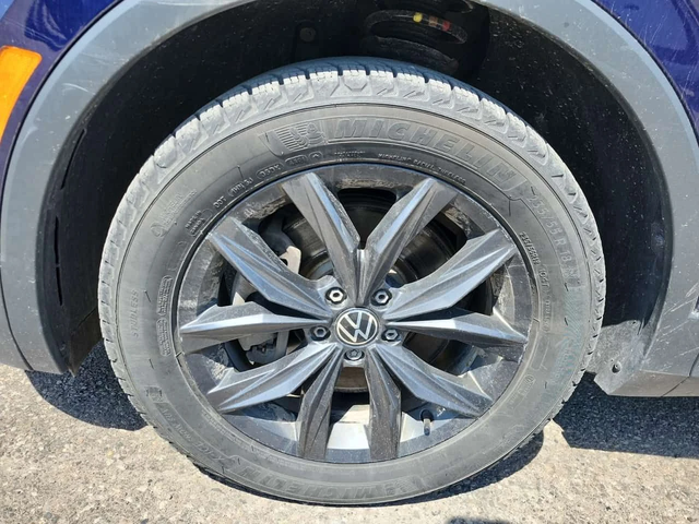 VW Tiguan COMFORTLINE| ПАНОРАМА| ПОДГРЕВИ| 2 КЛЮЧА + ГУМИ - автомобили, коли, обяви за нови и употребявани 6