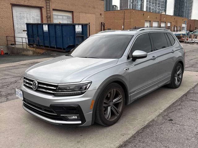 VW Tiguan * Highline * CARFAX * 2 КЛЮЧА * FENDER * ПАНОРАМА - автомобили, коли, обяви за нови и употребявани 0