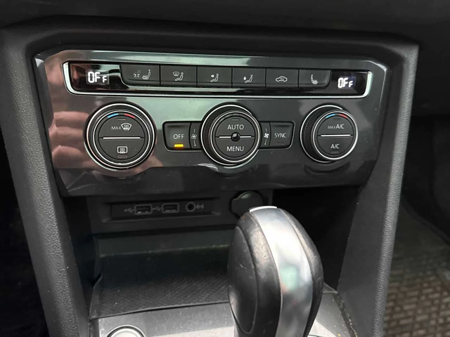 VW Tiguan * Highline * CARFAX * 2 КЛЮЧА * FENDER * ПАНОРАМА - автомобили, коли, обяви за нови и употребявани 13