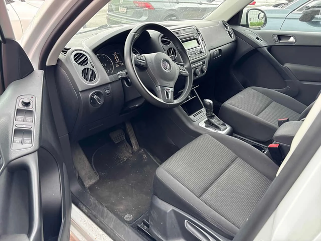 VW Tiguan 4 MOTION * CARFAX * ПОДГРЕВ * KEYLESS * КЛИПОВЕ - автомобили, коли, обяви за нови и употребявани 4