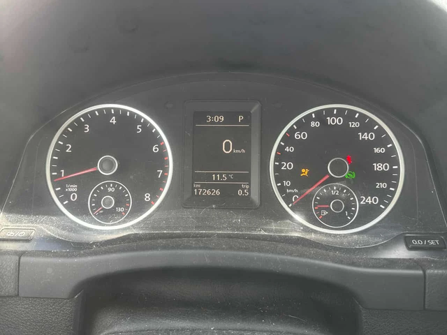 VW Tiguan * 4MOTION 4dr Auto Comfortline * PANO* ПОДГРЕВ* - автомобили, коли, обяви за нови и употребявани 7