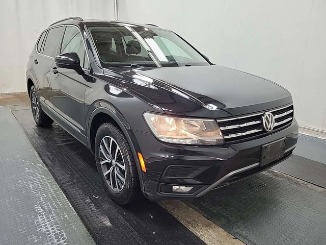 VW Tiguan * COMFORTLINE * CARFAX * 2 КЛЮЧА * - автомобили, коли, обяви за нови и употребявани 1
