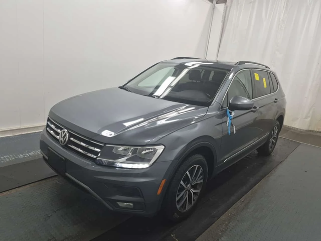 VW Tiguan * COMFORTLINE * CARFAX * ПАНОРАМА * 2 КЛЮЧА * - автомобили, коли, обяви за нови и употребявани 0