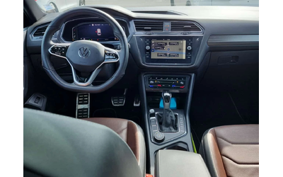 VW Tiguan * HIGHLINE R LINE * ОБУДХВАНЕ* 360* DISTRONIC* - автомобили, коли, обяви за нови и употребявани 9
