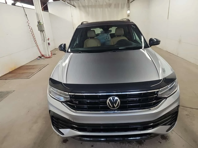 VW Tiguan COMFORTLINE R LINE BLACK EDITION - автомобили, коли, обяви за нови и употребявани 2