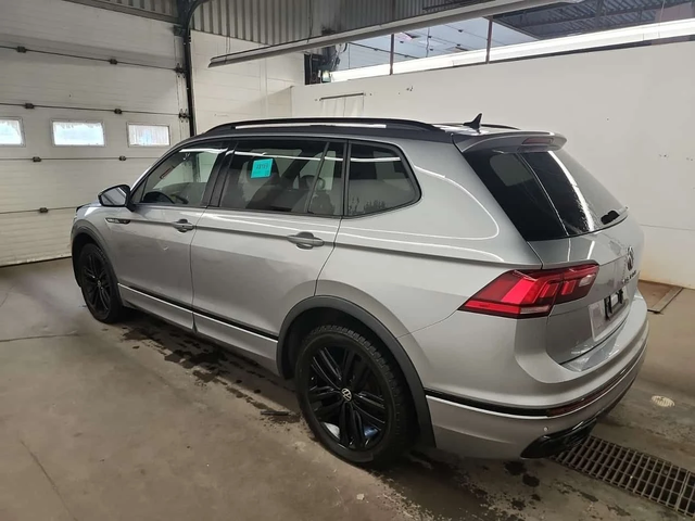 VW Tiguan COMFORTLINE R LINE BLACK EDITION - автомобили, коли, обяви за нови и употребявани 4