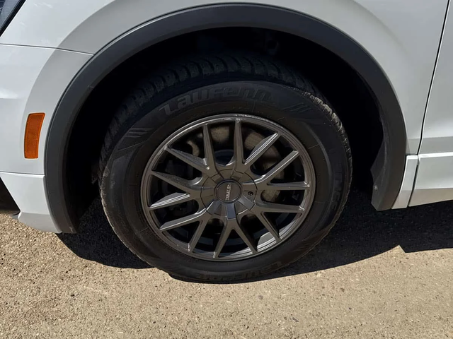 VW Tiguan * Highline * PANO* KEYLESS* ПОДГРЕВ* - автомобили, коли, обяви за нови и употребявани 6