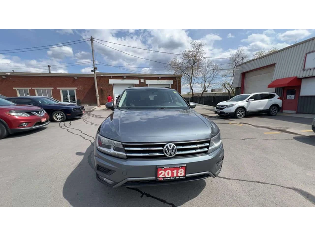 VW Tiguan AWD | LOW KMS! | HTD SEATS | CARPLAY | ALLOYS | A/ - автомобили, коли, обяви за нови и употребявани 2