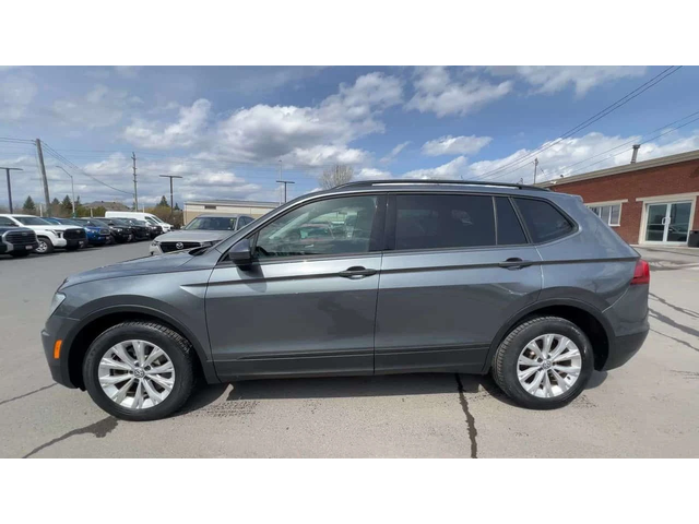 VW Tiguan AWD | LOW KMS! | HTD SEATS | CARPLAY | ALLOYS | A/ - автомобили, коли, обяви за нови и употребявани 4