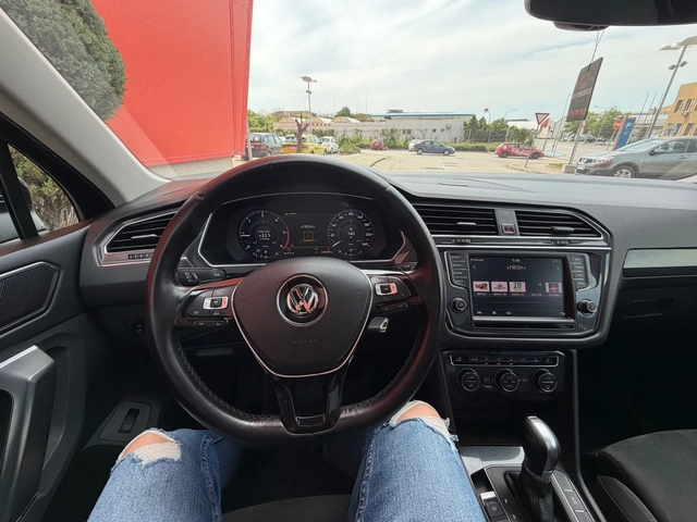 VW Tiguan LED* DIGITAL* Панорама* Масаж - автомобили, коли, обяви за нови и употребявани 13
