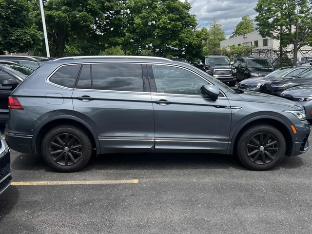 VW Tiguan Highline R-Line * CARFAX * АВТО КРЕДИТ * - автомобили, коли, обяви за нови и употребявани 3