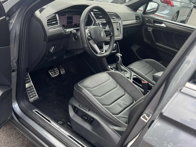 VW Tiguan Highline R-Line * CARFAX * АВТО КРЕДИТ * - автомобили, коли, обяви за нови и употребявани 5