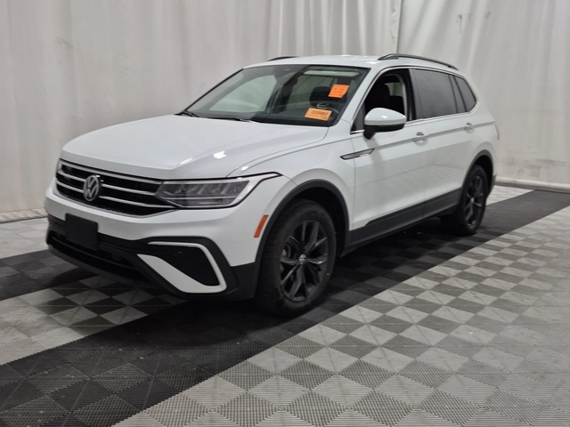 VW Tiguan Comfortline * CARFAX - автомобили, коли, обяви за нови и употребявани 0