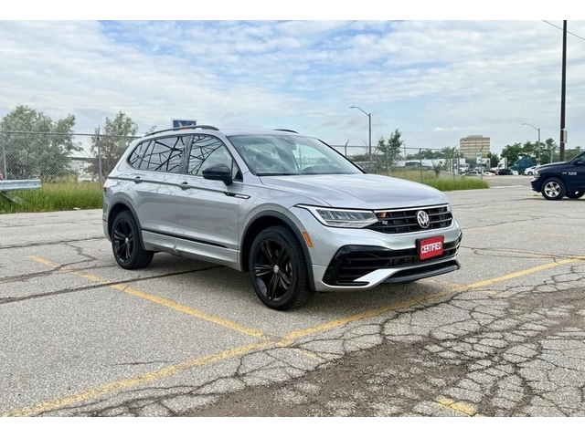 VW Tiguan BLACK LINE * R LINE * БЕЗ ИНЦИДЕНТИ * CARFAX * - автомобили, коли, обяви за нови и употребявани 2