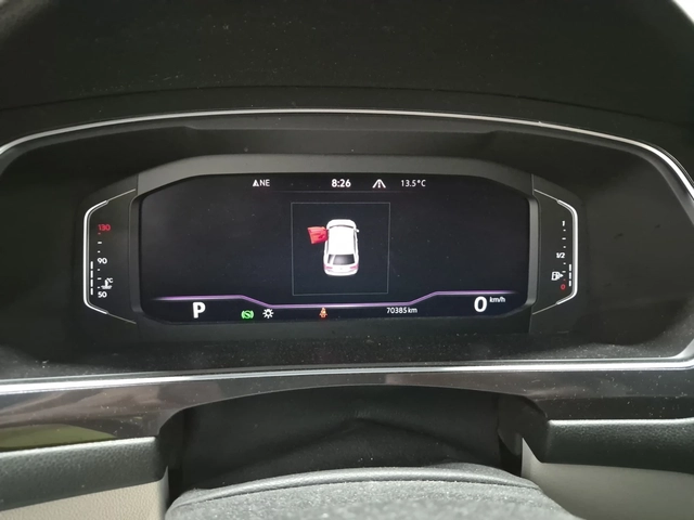 VW Tiguan HIGHLINE R-LINE/AWD/Pano/Camera/2 Комплекта джанти - автомобили, коли, обяви за нови и употребявани 12