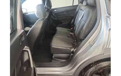 VW Tiguan COMFORTLINE R-LINE BLACK EDITION/AWD/Pano - автомобили, коли, обяви за нови и употребявани 10