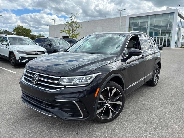 VW Tiguan Highline R-Line * CARFAX * АВТО КРЕДИТ * - автомобили, коли, обяви за нови и употребявани 0