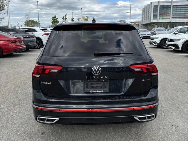 VW Tiguan Highline R-Line * CARFAX * АВТО КРЕДИТ * - автомобили, коли, обяви за нови и употребявани 4