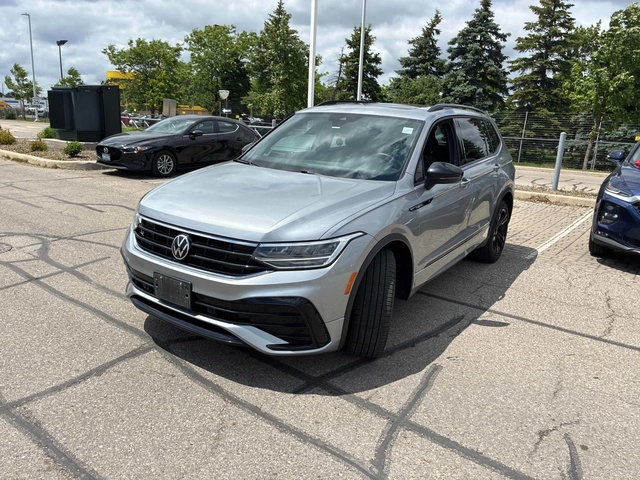 VW Tiguan Comfortline R-Line Black Edition * CARFAX - автомобили, коли, обяви за нови и употребявани 0