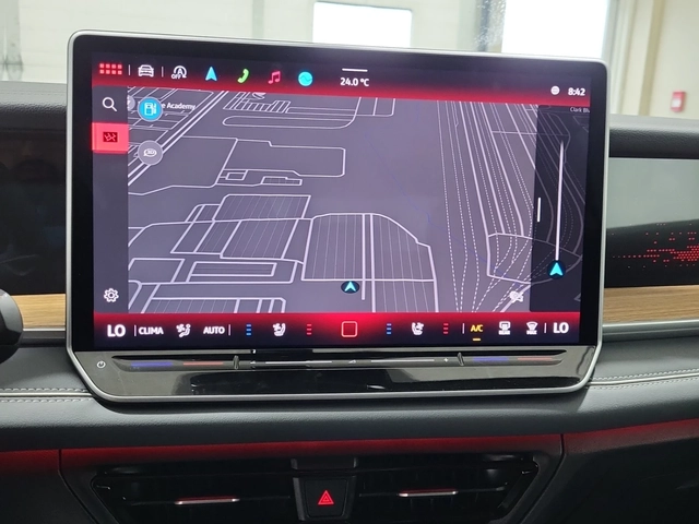 VW Tiguan HIGHLINE TURBO R-LINE * НОВ * 4Х4 * ОБДУХВАНЕ * - автомобили, коли, обяви за нови и употребявани 8