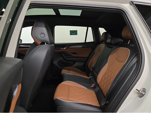 VW Tiguan 2026 Volkswagen TIGUAN HIGHLINE TURBO R-LINE - автомобили, коли, обяви за нови и употребявани 8