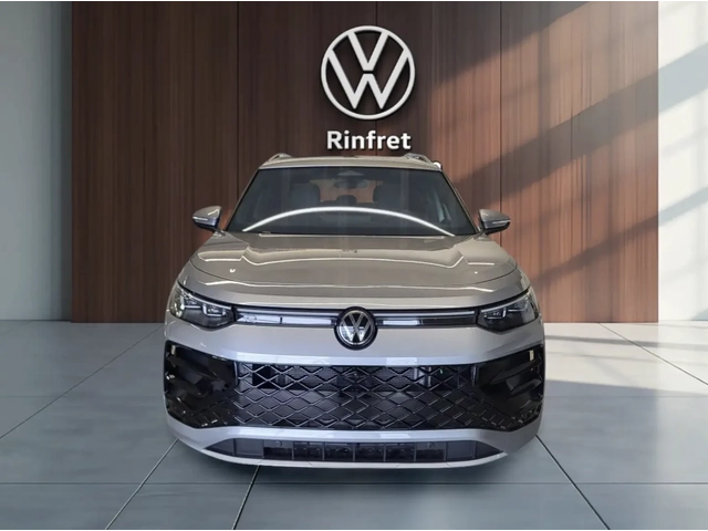 VW Tiguan 2025 Volkswagen Tiguan Highline R-Line - автомобили, коли, обяви за нови и употребявани 1