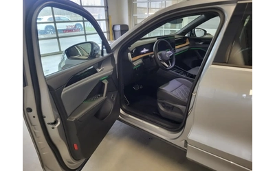 VW Tiguan 2025 Volkswagen Tiguan Highline R-Line - автомобили, коли, обяви за нови и употребявани 6
