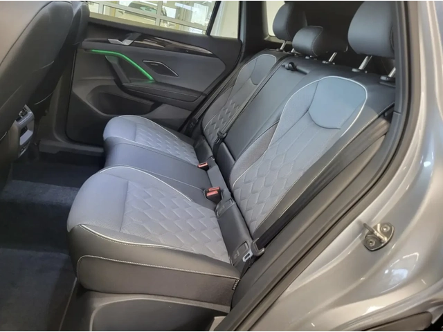 VW Tiguan 2025 Volkswagen Tiguan Highline R-Line - автомобили, коли, обяви за нови и употребявани 8