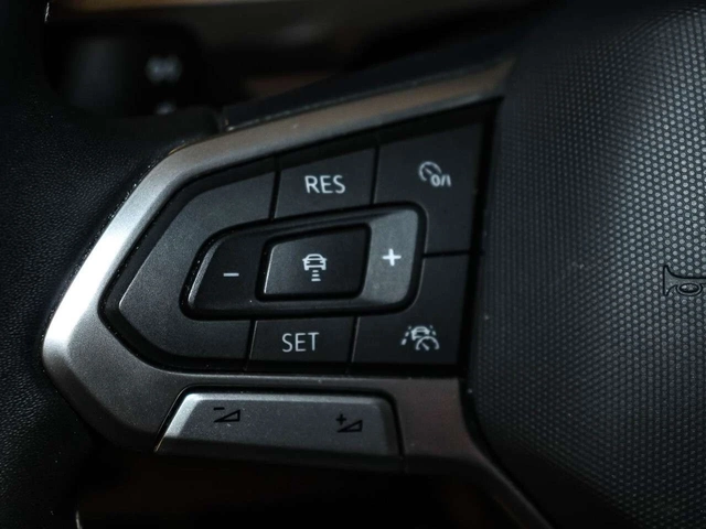 VW Tiguan R-LINE / 4x4 / КОЖА / ПАНОРАМА / ЦЕНА ДО БГ - автомобили, коли, обяви за нови и употребявани 16